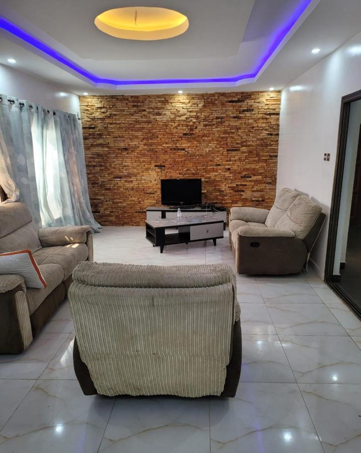 BrusubiThe Diamond House公寓 外观 照片